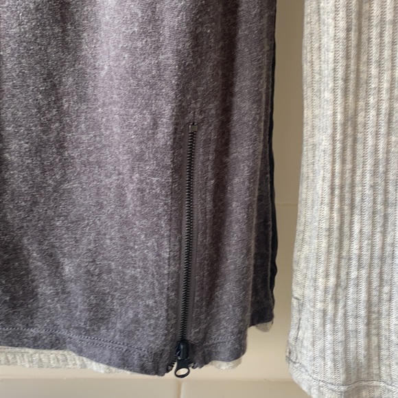 Blanc Noir Top - Picture 2 of 3